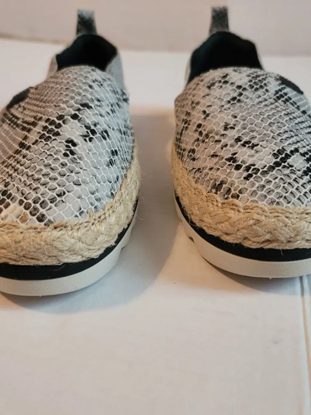 Timberland Women Slip-On Flats Size 8 Snakeskin Leather Espadrille Earthy Indie - Picture 3 of 13